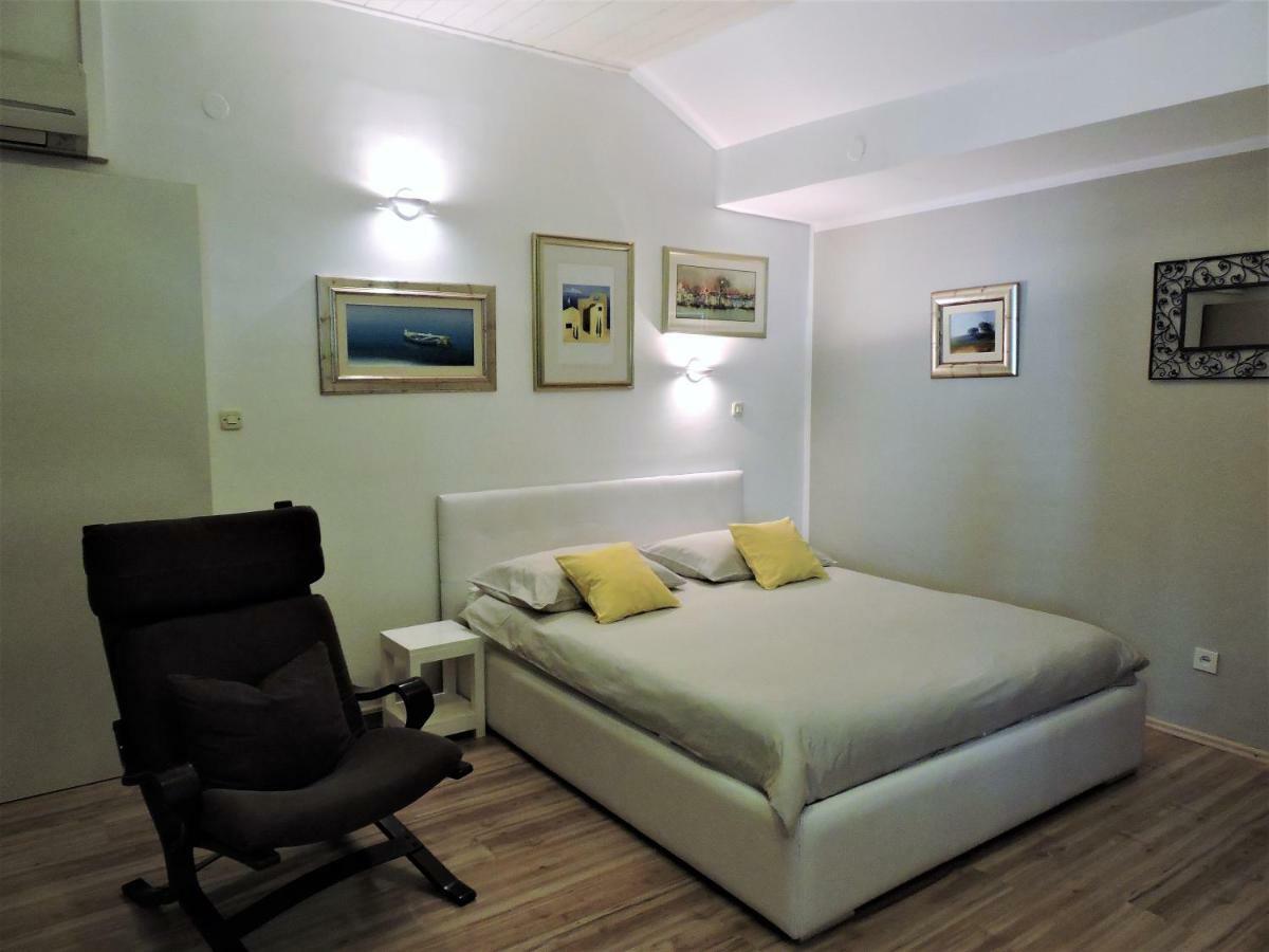 Bruno Split Centre Apartment And Room Exteriör bild